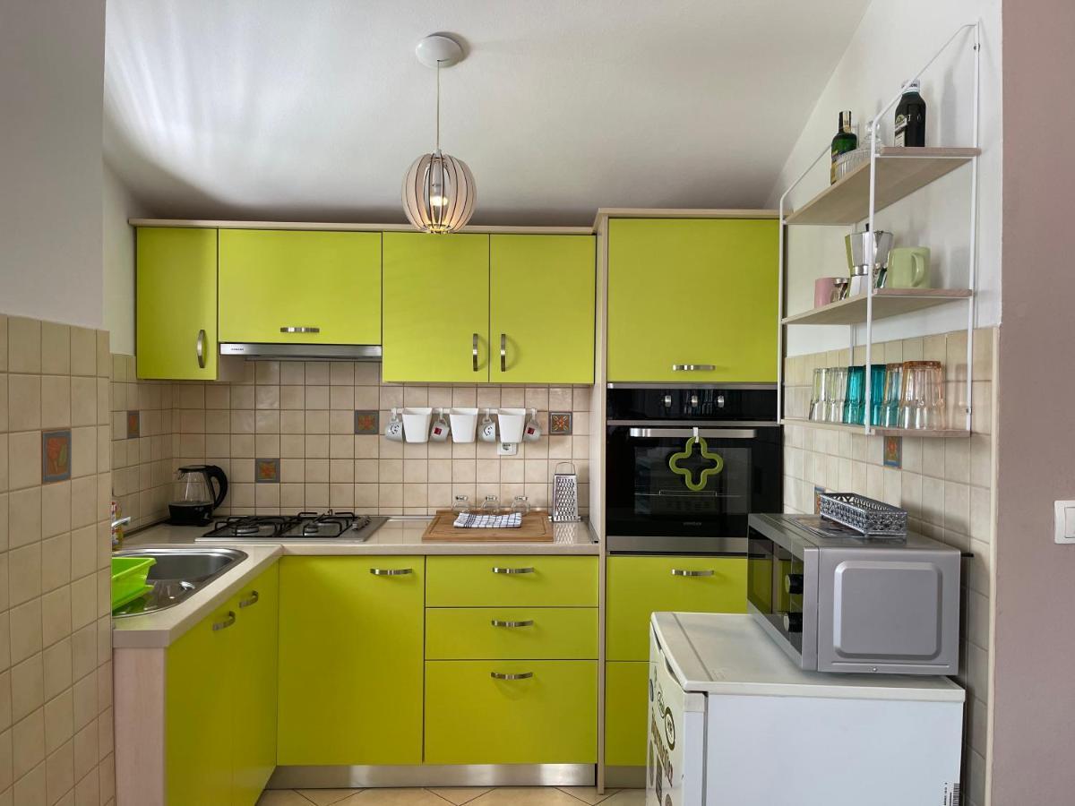 Apartman Rea *** Zara Esterno foto