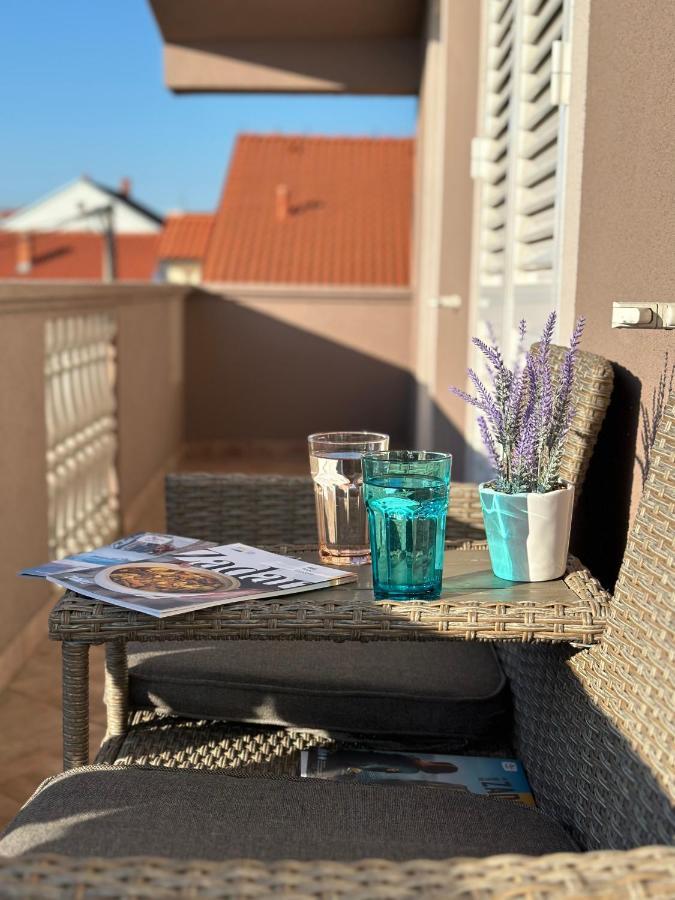 Apartman Rea *** Zara Esterno foto