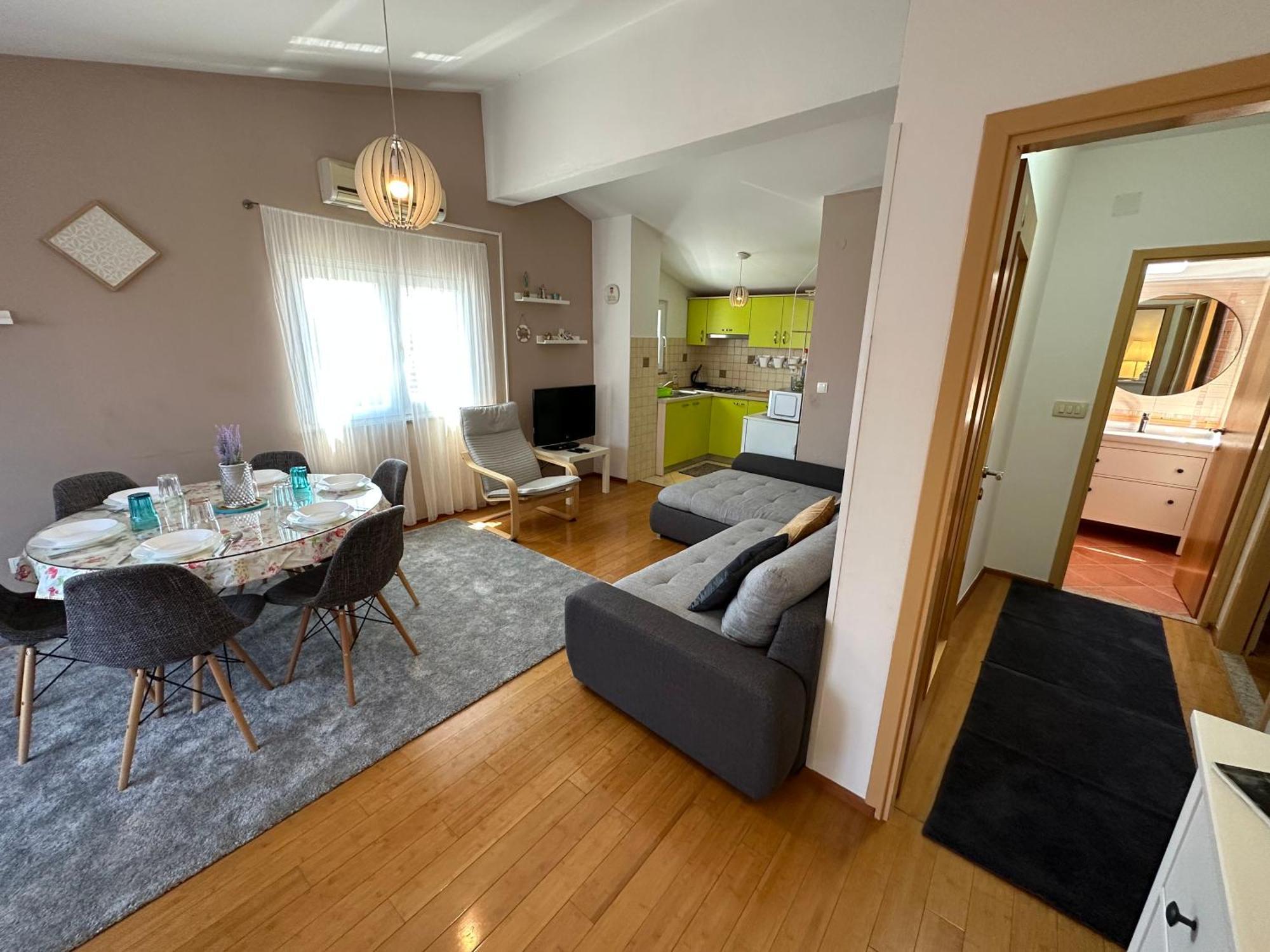 Apartman Rea *** Zara Esterno foto